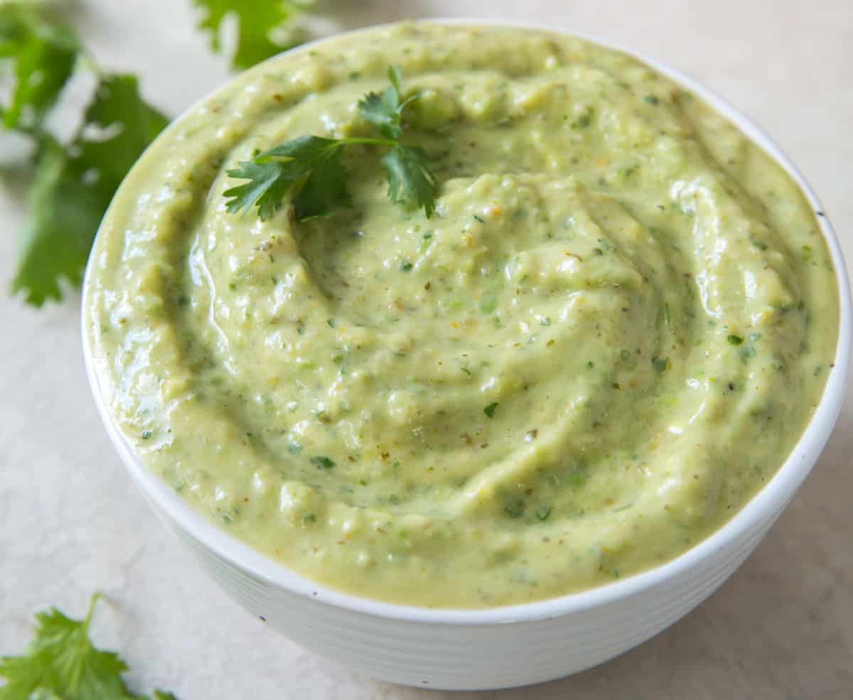 Crafting Creamy Tomatillo Avocado Salsa: Your Easy Guide